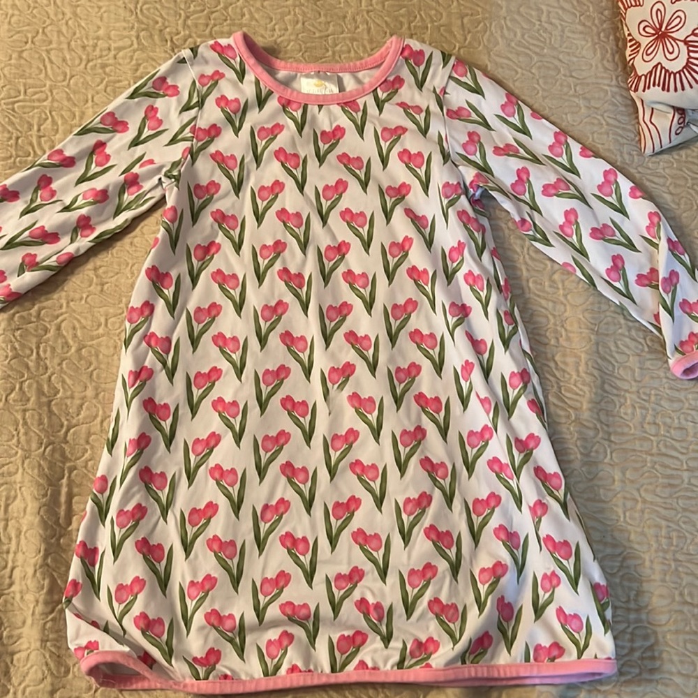 Stitchy fish tulip dress 💐